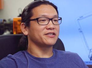 Andrew «Bunnie» Huang.