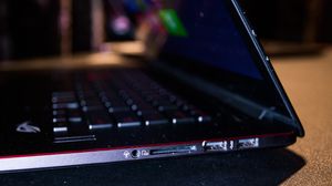 ASUS ROG GX 500 er svært tynn.