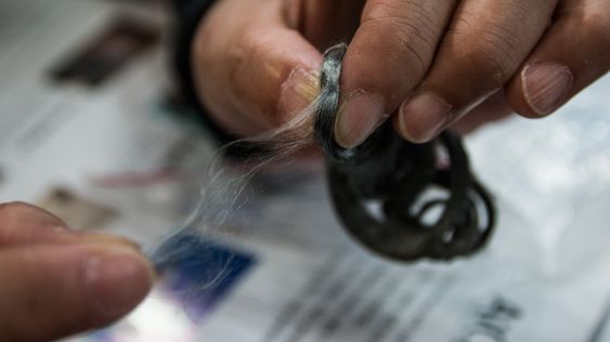 King's Metal Fiber er AiQs søsterselskap, og de produserer slike supertynne, myke stålfibre.