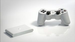 I Japan finnes PlayStation TV i hvitt. Her ved siden av en PlayStation 3-kontroller.