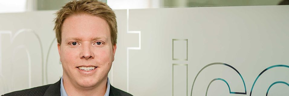 Ice-sjef Eivind Helgaker i Ice avgjør om kort tid hvem som blir leverandører i mobilnettet de skal bygge ved hjelp av frekvensressurser i 450-, 800-, 900- og 1800 MHz-båndene.