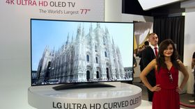 LG 77EC980V.