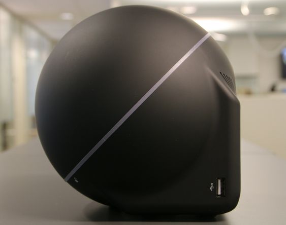Ja, Zbox Sphere OI520 har en fasong utenom det vi vanligvis ser hos PC-er.