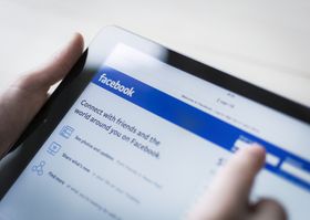 Mobile enheter utgjør en stadig viktigere del av reklamemarkedet for Facebook.