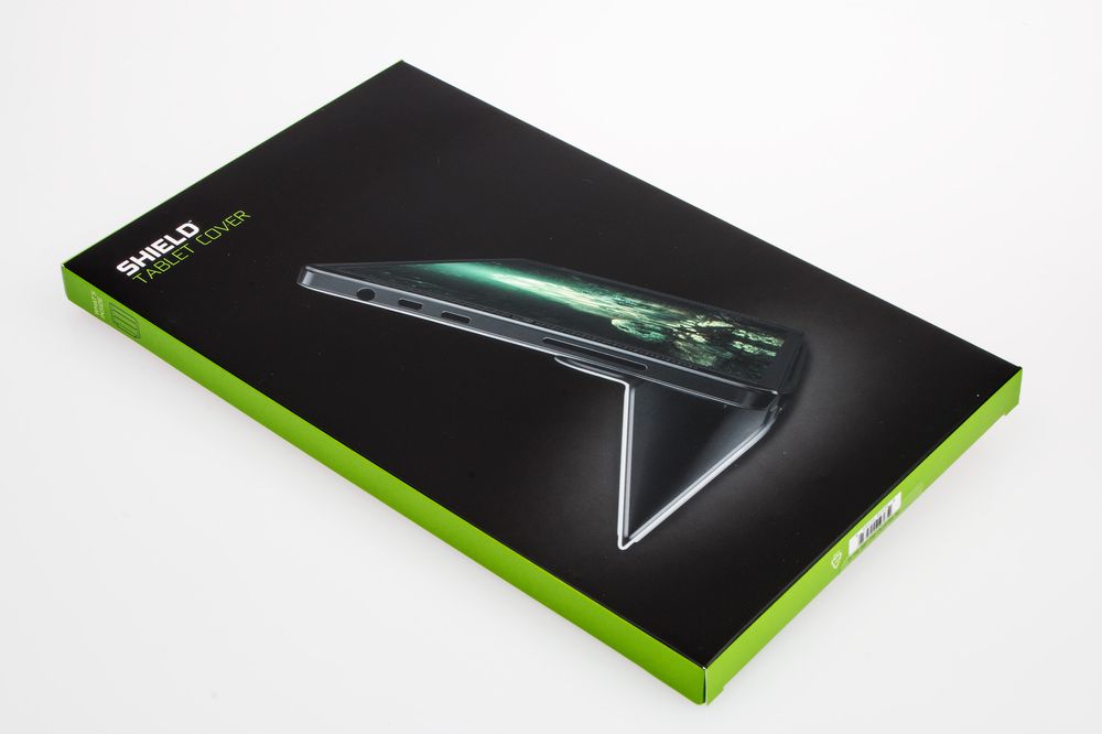 Nvidia Shield Tablet Cover er en ganske ordinær sak – den festes til nettbrettet, og så har du både skjermbeskyttelse og en fot det kan stå på.