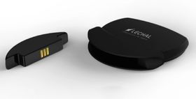 Du kan enkelt skifte batteri på sålens endestykke, som attpåtil er vanntett. Praktisk for jogging i norsk vær.