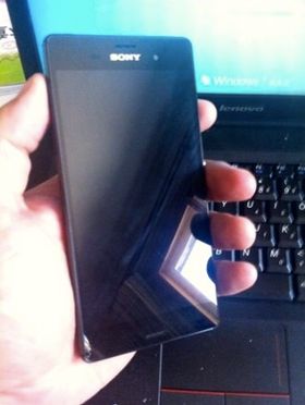 Flere bilder av Xperia Z3 ble lekket via det kinesiske nettstedet til VR-Zone, og de er klarere enn mange andre.