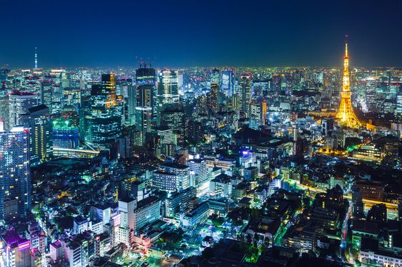 TOKYO BY NIGHT: I 1984 hadde ingen japaner ennå hørt om rollespill.