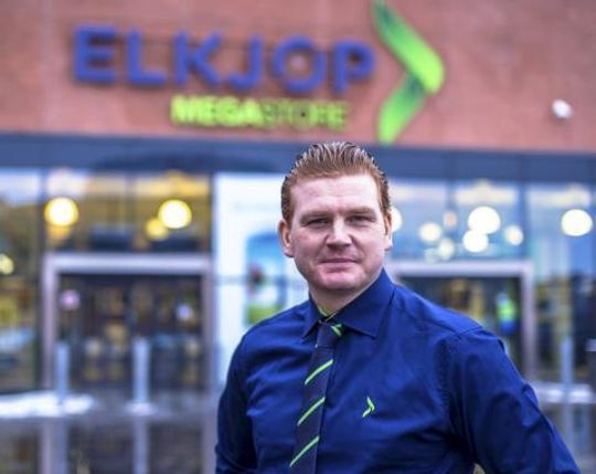 enneskelig svikt: Elkjøps kommunikasjonssjef, Øystein Schmidt, mener en menneskelig svikt har ført til at sensitiv informasjon og bilder har fulgt med en lånetelefon fra en bruker til den neste.