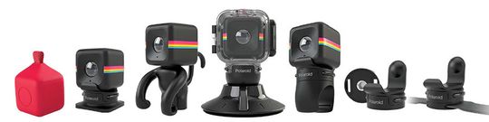Polaroid Cube kommer med mange forskjellige monteringsmuligheter. Fra venstre til høyre: Pendant, Helmet Mount, Monkey Stand, Waterproof Case and Suction Mount, Bike Mount, Tripod Mount, Strap Mount.