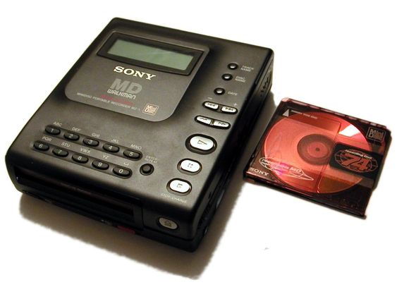 Sony MZ1.