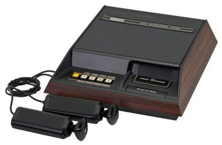 En av de tidligste spakene til en hjemmekonsoll fikk man med Fairchild Channel F.