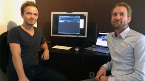 Bayonette-sjef Arve Paalsrud (t.h) på besøk hos en av sine første privatkunder.