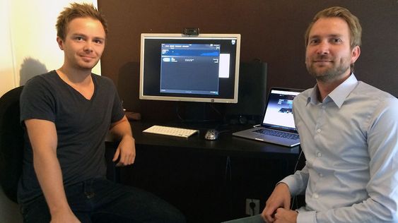 Bayonette-sjef Arve Paalsrud (t.h) på besøk hos en av sine første privatkunder.