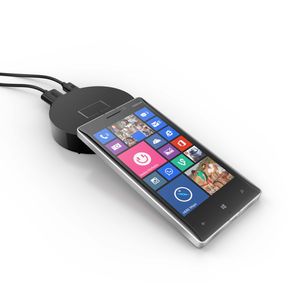 Nokia Lumia 735.