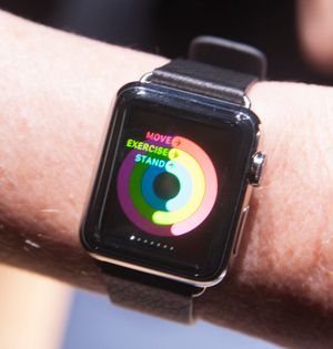Apples treningsapp gir deg mål du må holde, som for eksempel at du må stå oppreist minst ett minutt hver time.