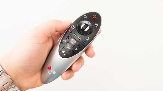 Magic Remote er stabil og god i bruk. .