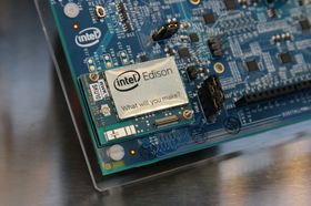 Edison plassert på et Arduino Breakout Board.