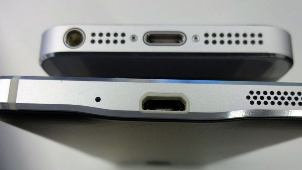 iPhone 5S på toppen.