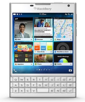 Slik ser Blackberry Passport ut.