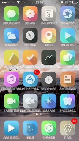 Jonas Hære har også jailbreaket iPhonen sin, og byttet ut både de vanlige ikonene og skrifttypen på hjemskjermen.