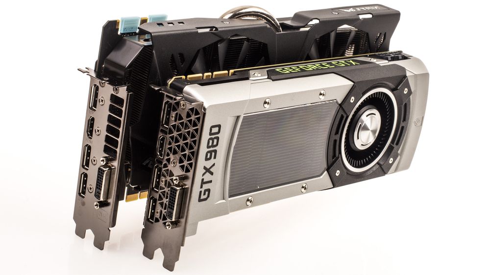 Asus GeForce GTX 980 Strix OC er betydelig større enn referansekortet fra Nvidia, det yter litt bedre, men bråker nesten ikke i det hele tatt.