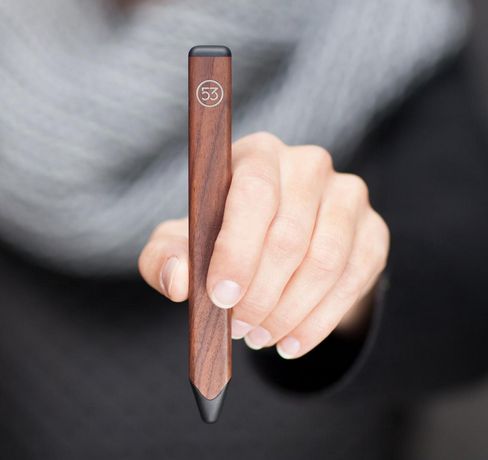 Pencil by FiftyThree er utformet som en god gammeldags blyant. Inni har den den samme teknologien som de andre produktene.
