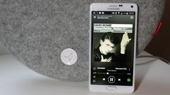 Galaxy Note 4 har en høyst kapabel musikkspiller. Den gir også god lyd ved avspilling av musikkstrømmer fra nettet.