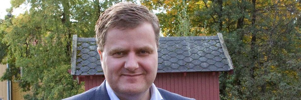 Eidsiva-sjef Trond Skjellerud er bare glad for at det kommer stadig flere båndbreddekrevende tjenester inn i nettet. Det øker etterspørselen etter bredbånd.