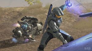 Master Chief i ferd med å sprenge en Wraith i frustrasjon.