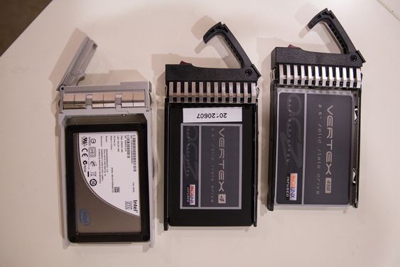 Et par av de vanlige SSD-ene Redpill Linpro har eksperimentert med.