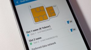 Du må bestemme deg for hvilket av SIM-kortene som skal brukes til dataoverføring.