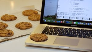 Emacs-cookies169.300x169.jpg