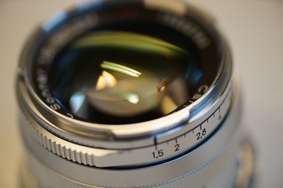 Testbilde tatt med A7 II og 100mm makro. Merk at bildet er fra en tidlig produksjonsmodell og vi får derfor ikke lov å vise det i full størrelse.