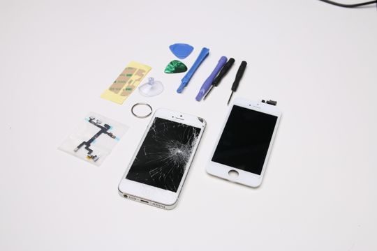 Her er delene vi bestilte på Ebay til vår iPhone 5. .