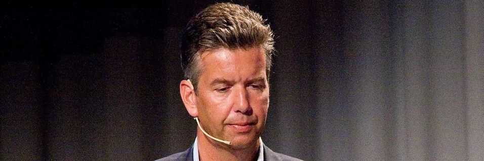 Finansdirektør Richard Aa i Telenor sa under en telefonkonferanse blant annet at bedriftsmarkedet i Danmark fortjener en sterk aktør som kan investere i bedre løsninger.