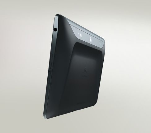 Mobilutstyr med full utrustning for 3D-scanning ble ikke dagligdags i 2014. Vi har fått tilbehør som lar oss 3D-scanne, og Google har sluppet et utviklerbrett for Project Tango som kan gjøre det samme.