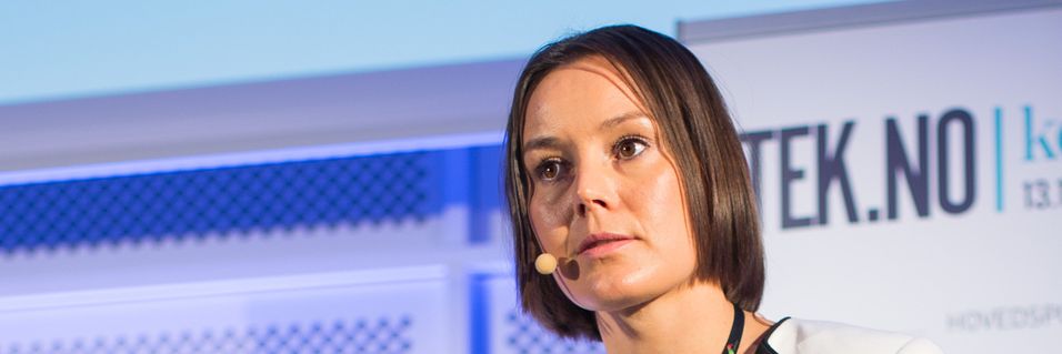 Daglig leder Nina Kristin Vesterby i Homenet vurderer Telenor fibertilbud, men håper prisene blir justert ned fra det nivået de har fått presentert.