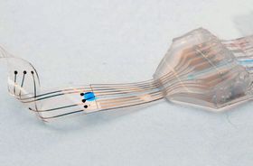 Slik ser det nye, fleksible implantatet ut.