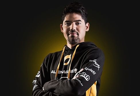 ALBERTO CRUMBZZ RENGIFO.