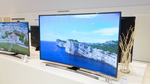 Samsung JU7500.