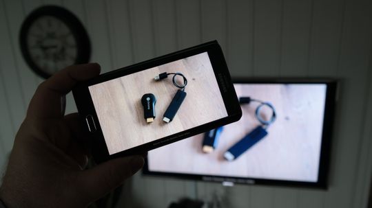 Vi koblet til SAmsung Galaxy Note 4 uten noen problemer.