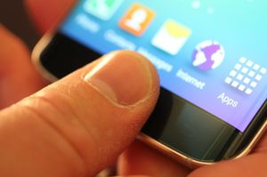 Samsung Galaxy S6 Edge.