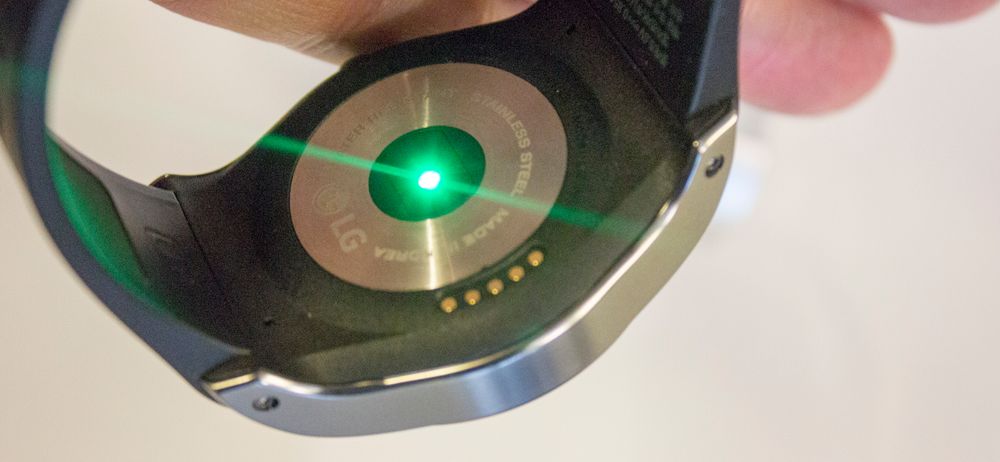 Pulsmåler finner du under både Watch Urbane og Watch Urbane LTE.