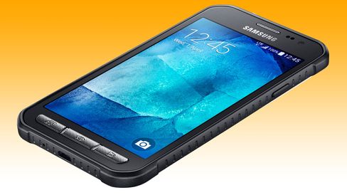 Galaxy Xcover 3 har hentet mye av designen fra fjorårets Galaxy S5 Active.