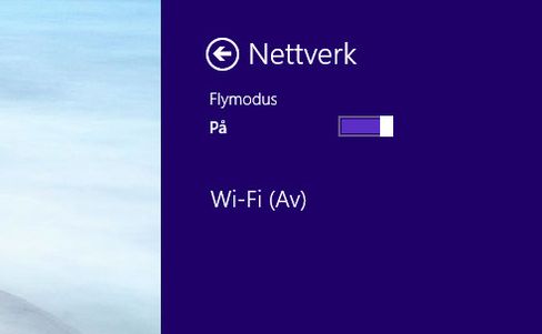 Aktiver Flymodus i Charmsmenyen.