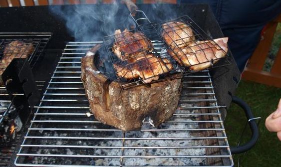 Eco Grill er ikke kompakt, men du slipper å ta den med deg hjem igjen.