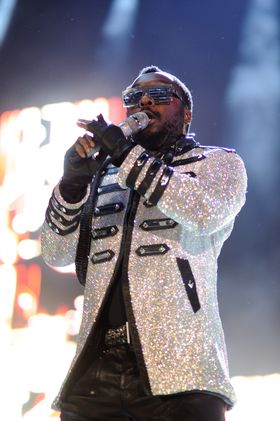 Will.i.am, eller William James som han egentlig heter, er med-designer av den nye smartklokken.