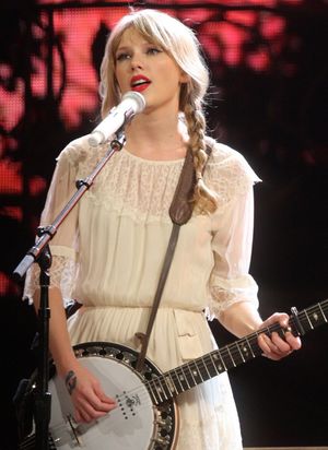 Funfact: Taylor Swifts Wikipedia-side har 551 kilder. Norges Wikipedia-side har 192 kilder.