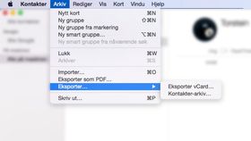 Her finner du vCard-et i Kontakter-appen på Mac.